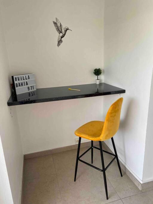 Villa Bahia - Appt F3 Vue Mer Et Montagne Baillif Extérieur photo